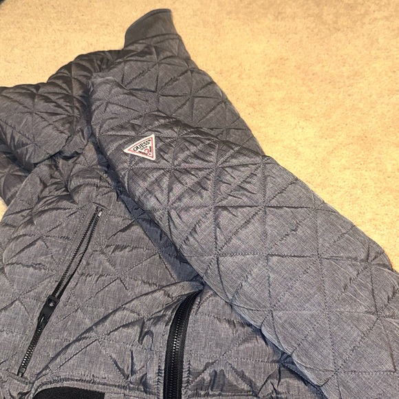 Guess Men's Water-Resistant Quilted Bomber Jacket - Picture 6 of 6